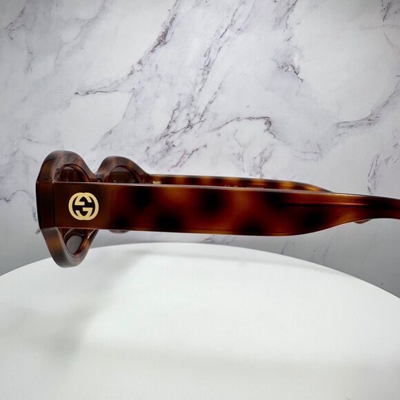 New GUCCI Sunglasses main image 6